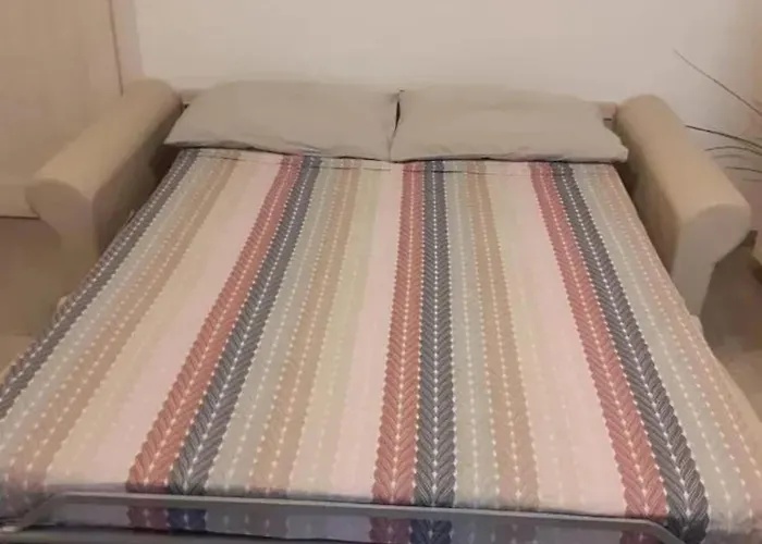 Cozy 22 M² With Air Conditioning * 몬테로소 알 마레