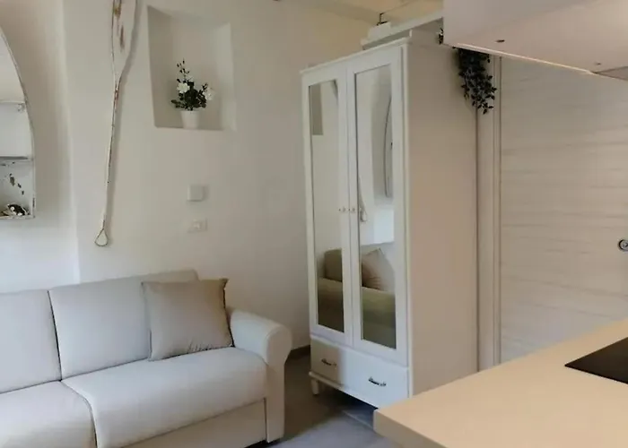 Cozy 22 M² With Air Conditioning 아파트 *